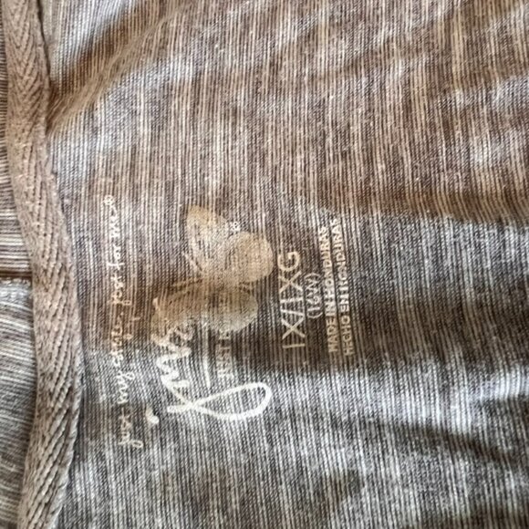 light weight striated grey hoodie - Picture 4 of 4